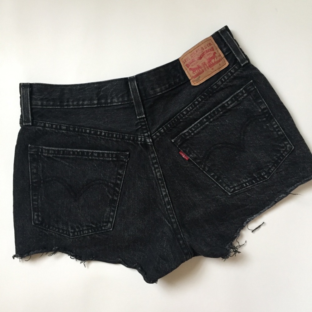 Levi 501 Cuttoff Shorts - Picture 3 of 4